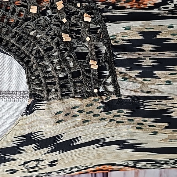 NWT MADISON PAIGE SLEEVELESS LINED CROCHET BEADED ELASTIC FLOUNCE DRESS - Picture 5 of 16